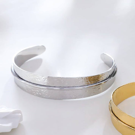 Bracelet Jonc Martelé Argenté Avec Ligne - Eclat Paris