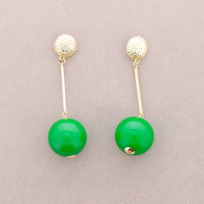 Boucles d'oreilles boule en résine XL