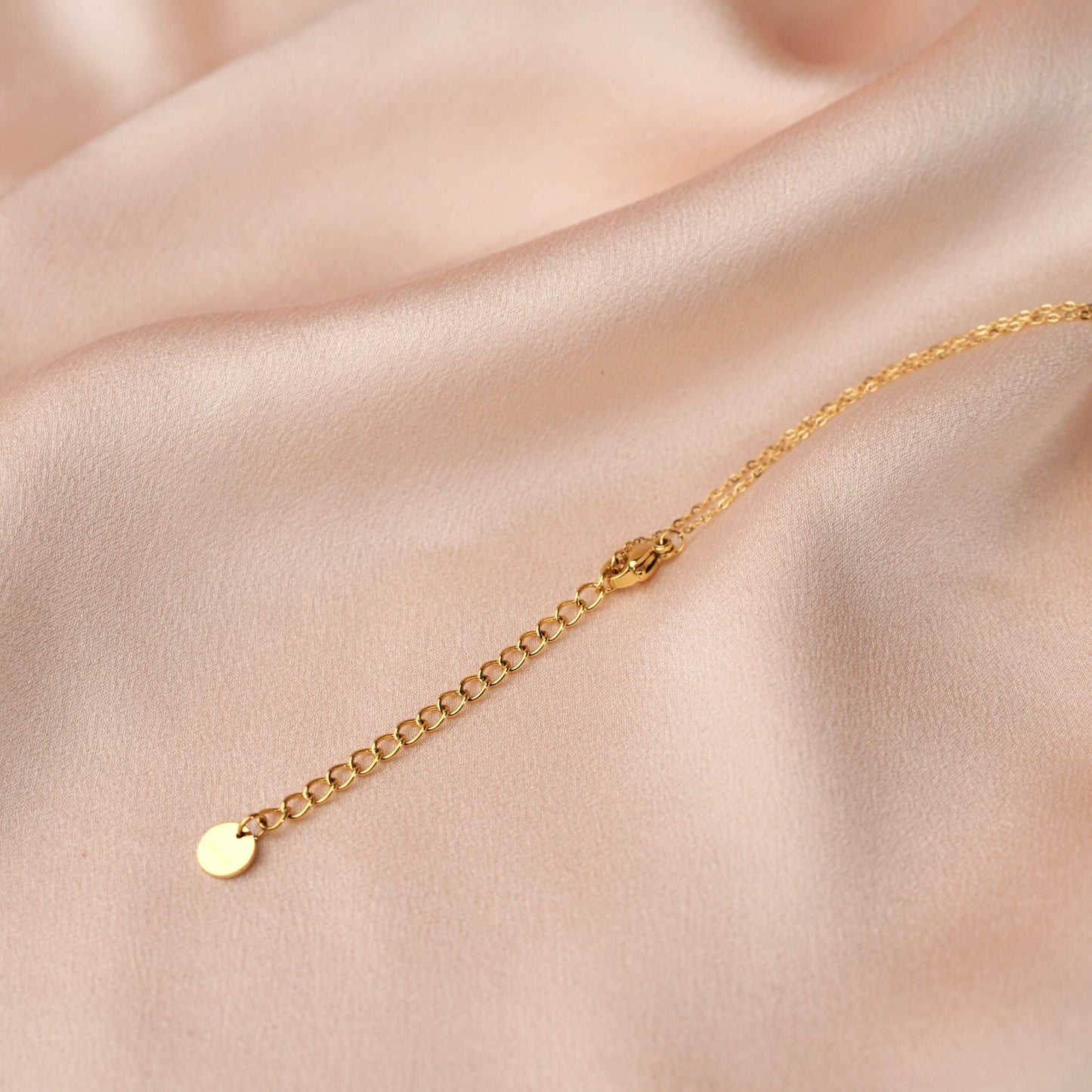 Collier acier chaine billes perles d'eau douce nacre