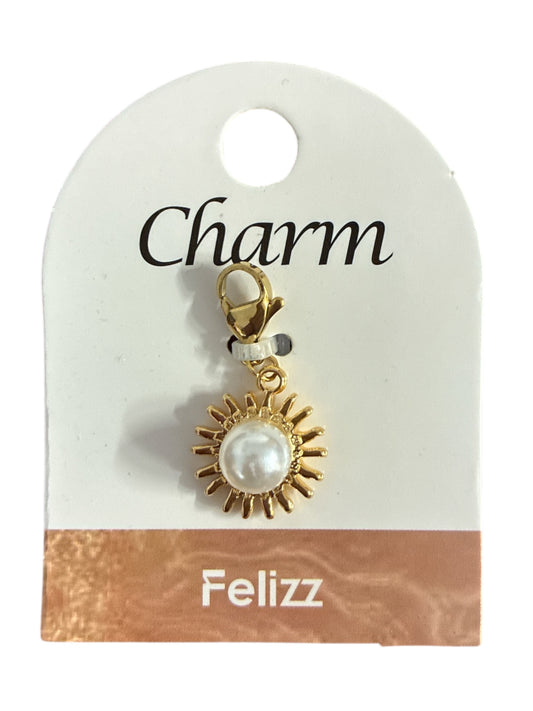 Charm perle soleil